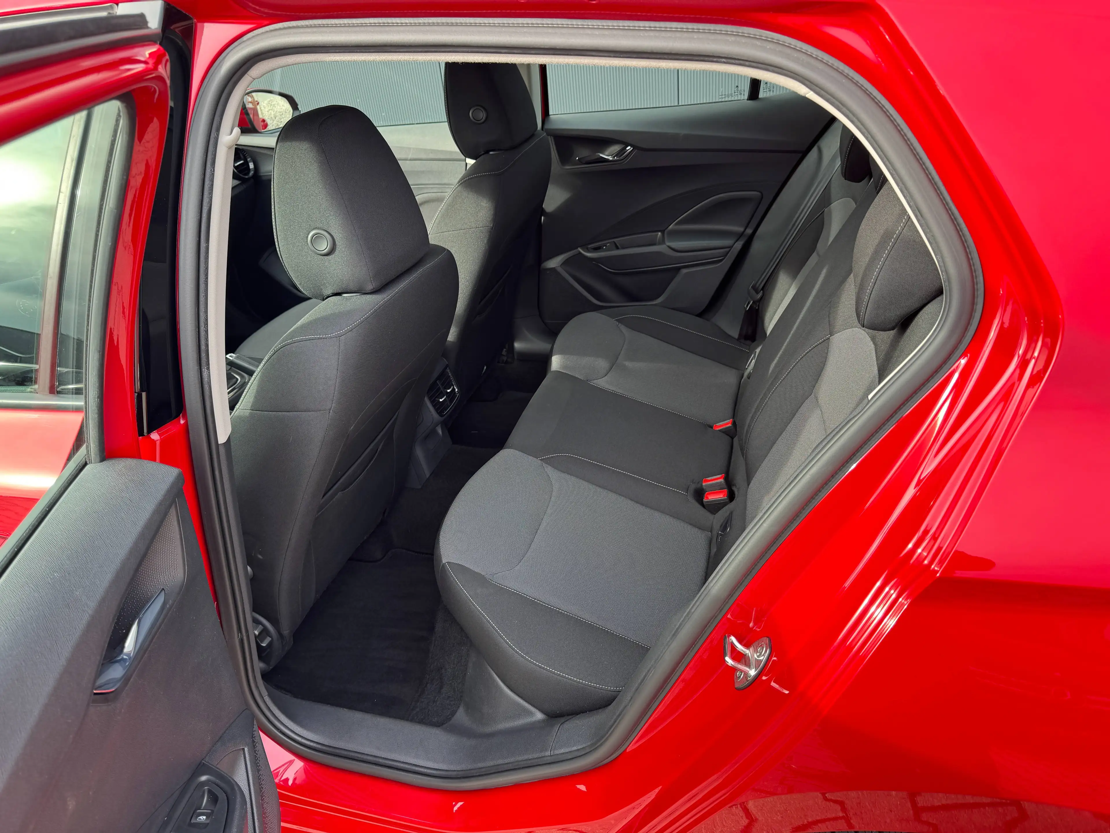 Skoda Fabia Selection 1.0 Klima, PDC, Sitzheizung, LED — photo 9