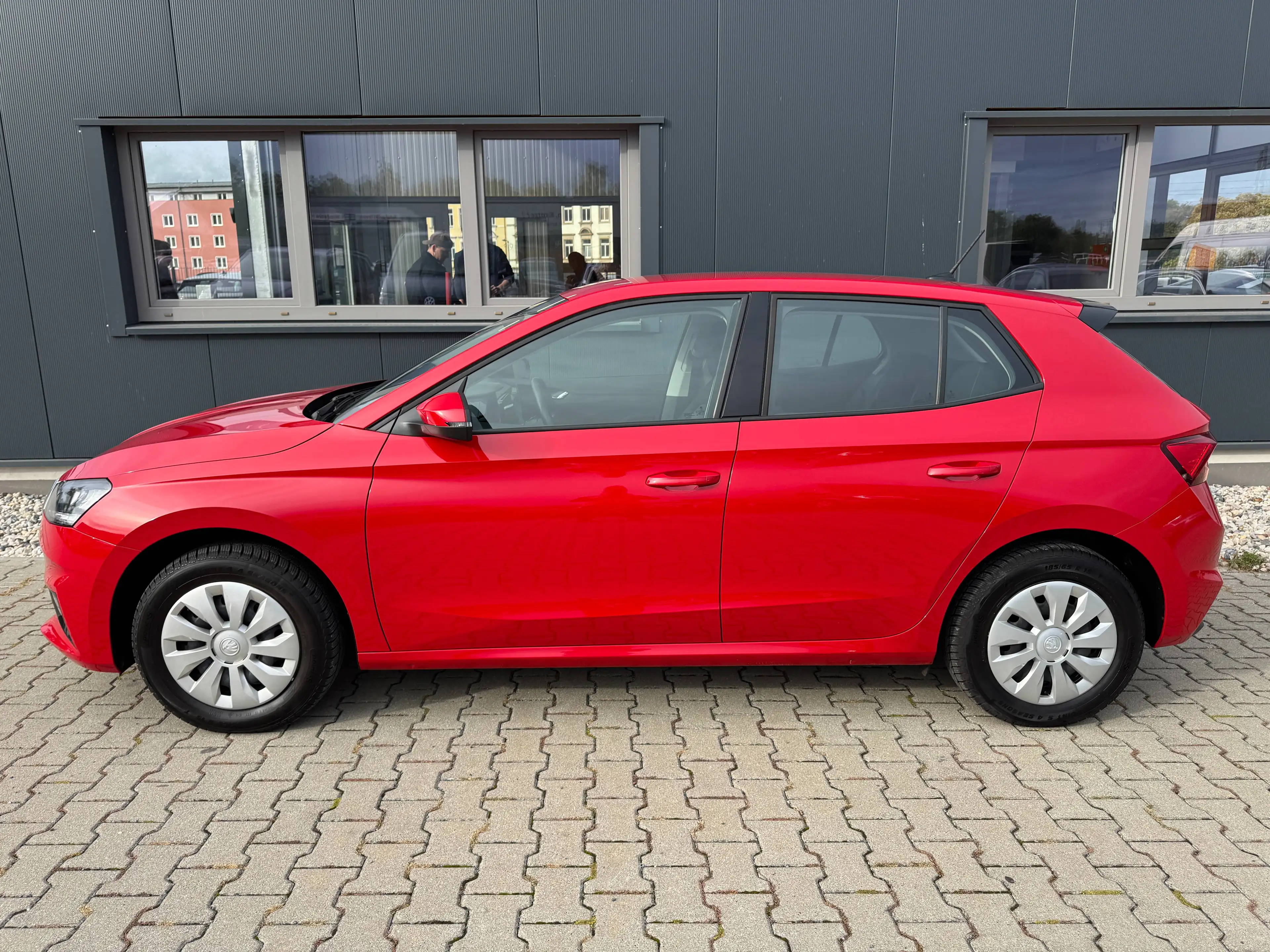 Skoda Fabia Selection 1.0 Klima, PDC, Sitzheizung, LED — photo 2
