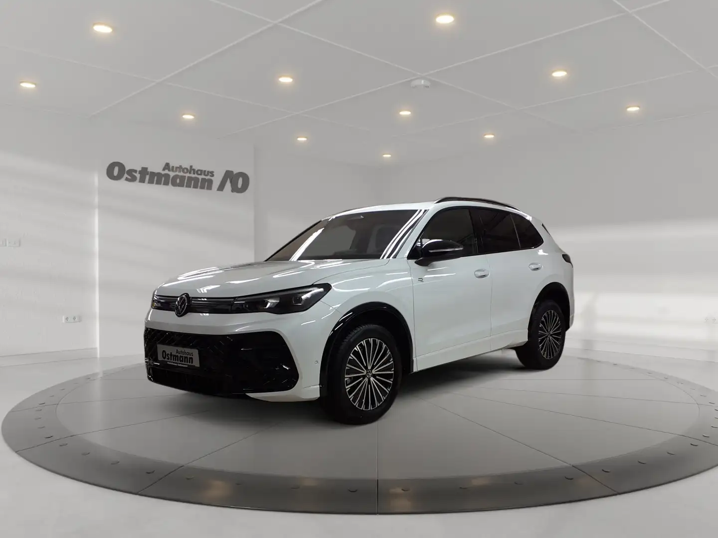 Volkswagen Tiguan 2.0 TDI 4Motion W R-Line HUD Pano 4xSHZ Weiß - 1