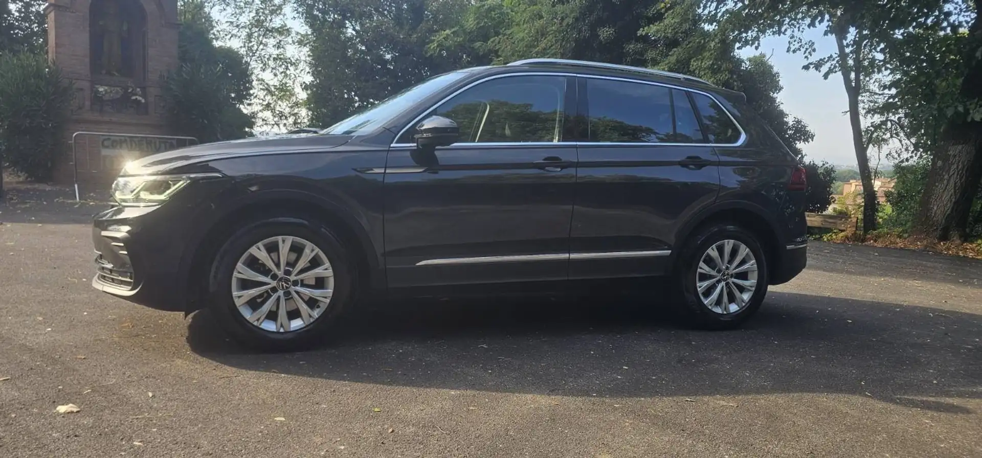 Volkswagen Tiguan 2.0 tdi Life 150cv dsg  "IVA ESPOSTA" - 2