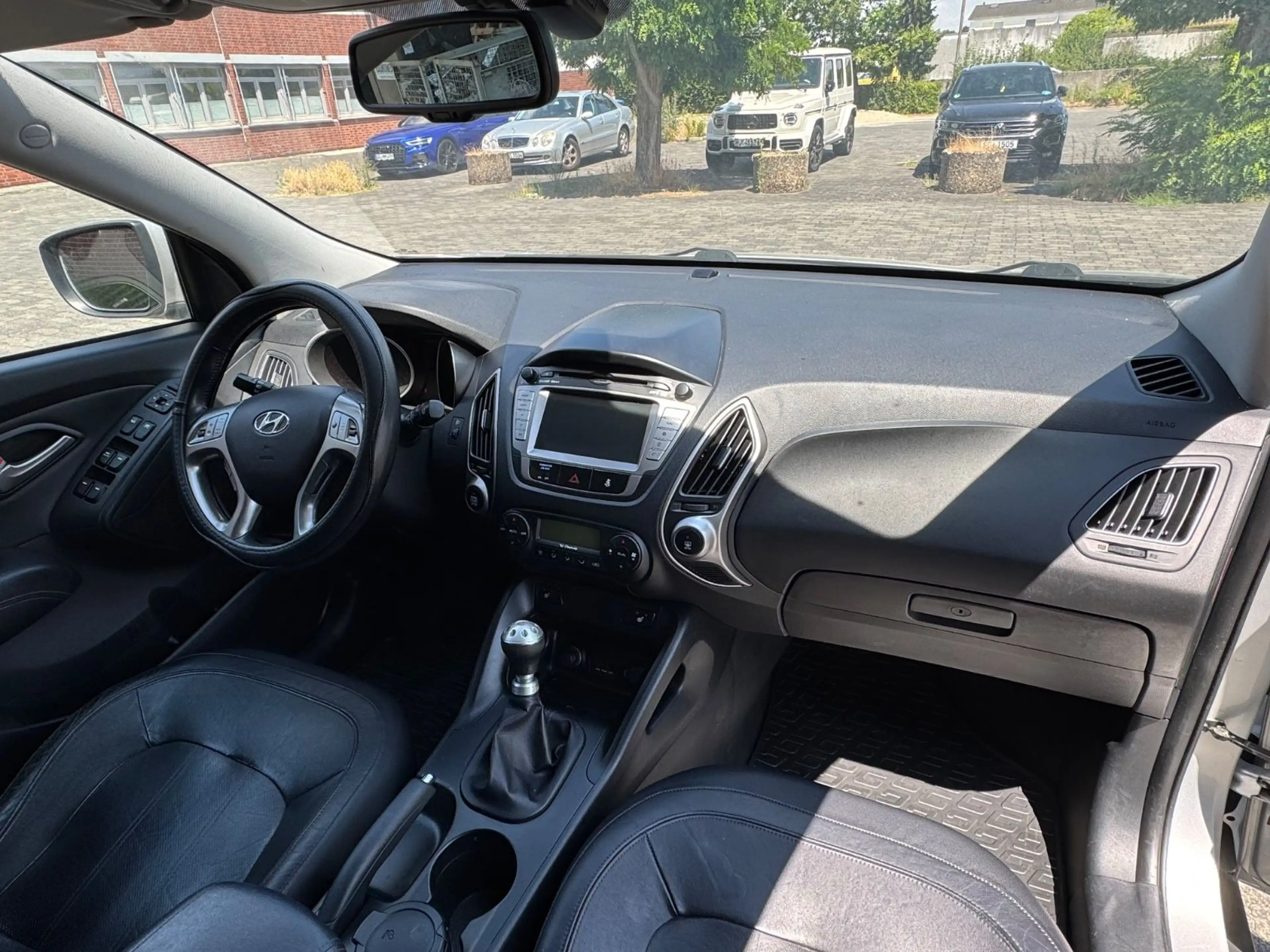 Hyundai iX35 Style 2WD *PANO*KAMERA*NAVI*Bi-XENON* — photo 10