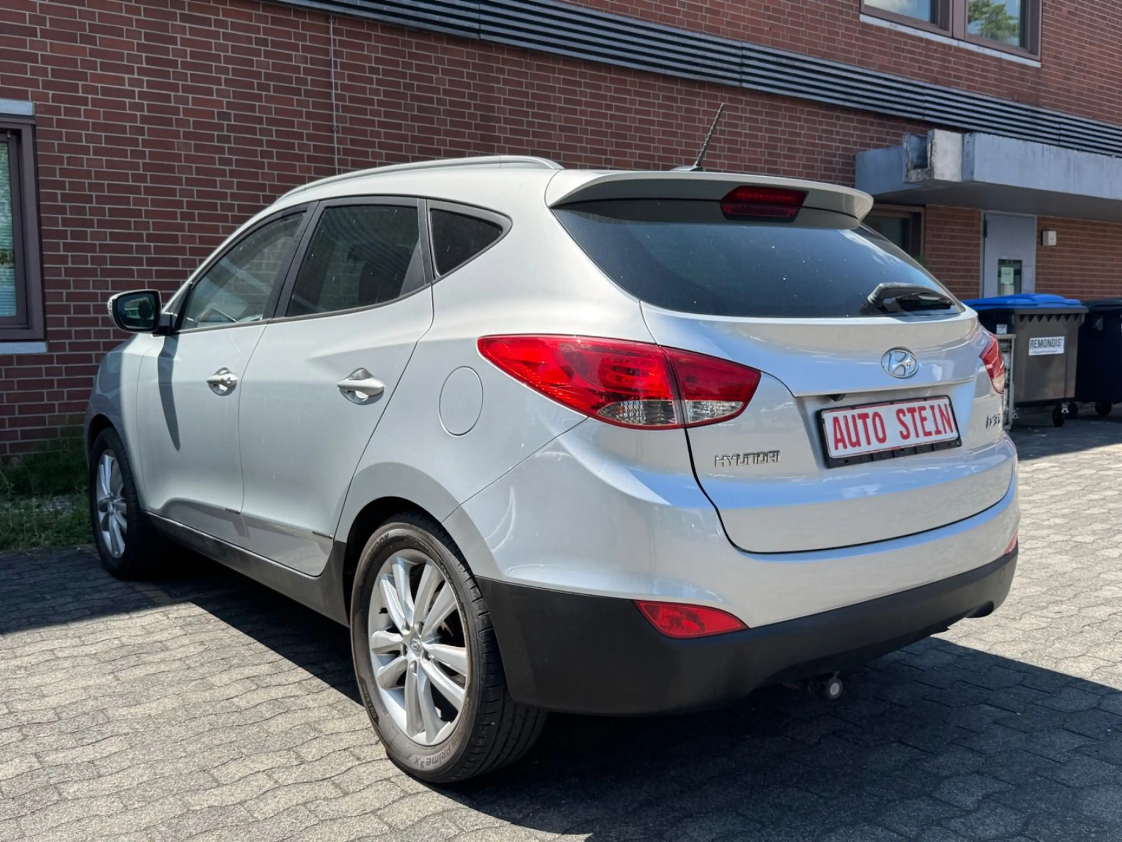 Hyundai iX35 Style 2WD *PANO*KAMERA*NAVI*Bi-XENON* — photo 7