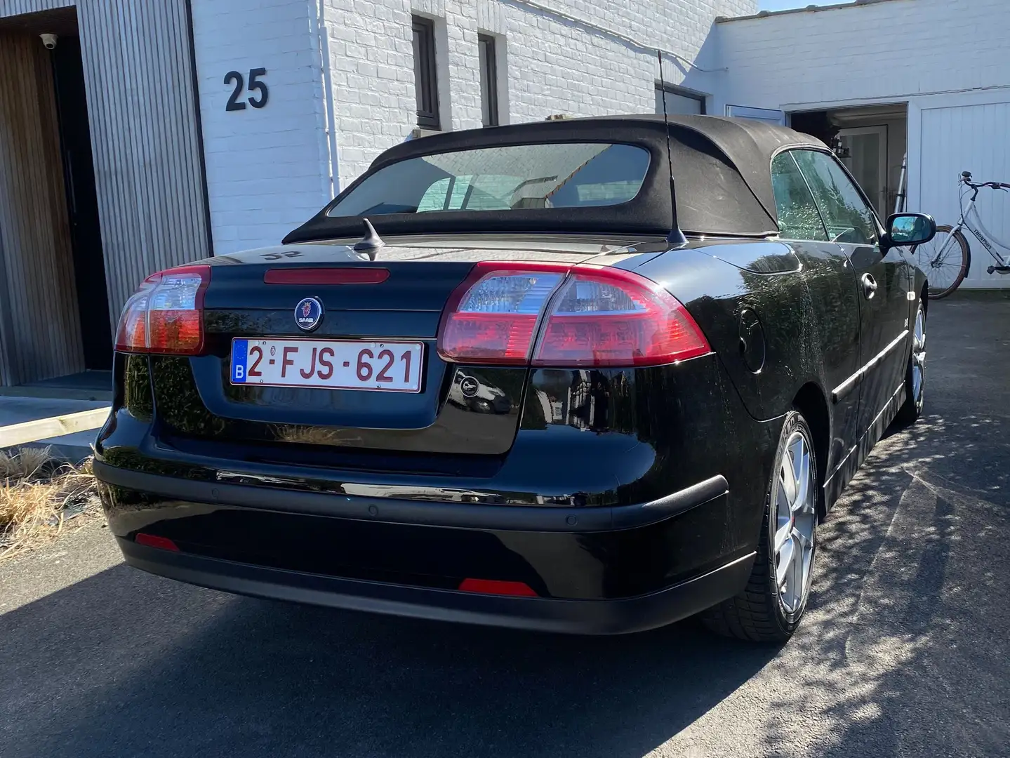 Saab 9-3 9-3 1.8 t Cabrio Linear Zwart - 2