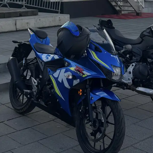 Suzuki GSX-R 125 - foto 2