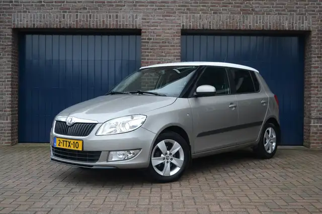 Skoda Fabia 1.2 TSI Drive | Trekhaak | Airco | Navigatie | Xen