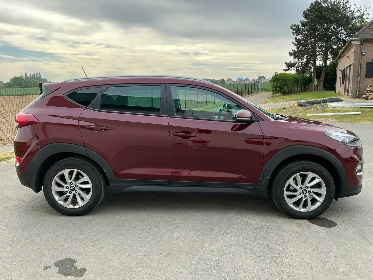 Hyundai TUCSON - 2