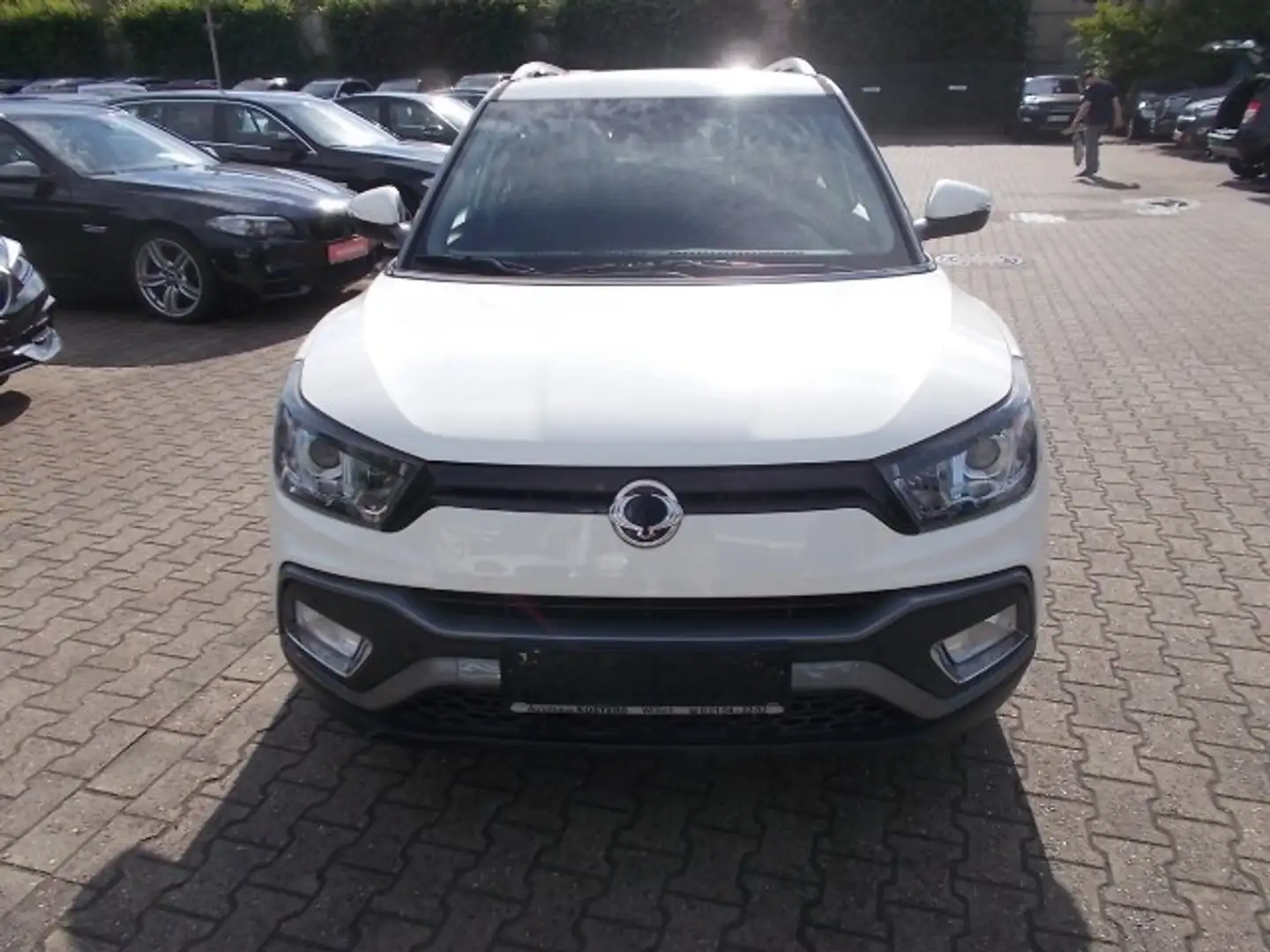 SsangYong XLV Quarz, AHK, Navi, el. SD, Kamera, PDC Weiß - 2