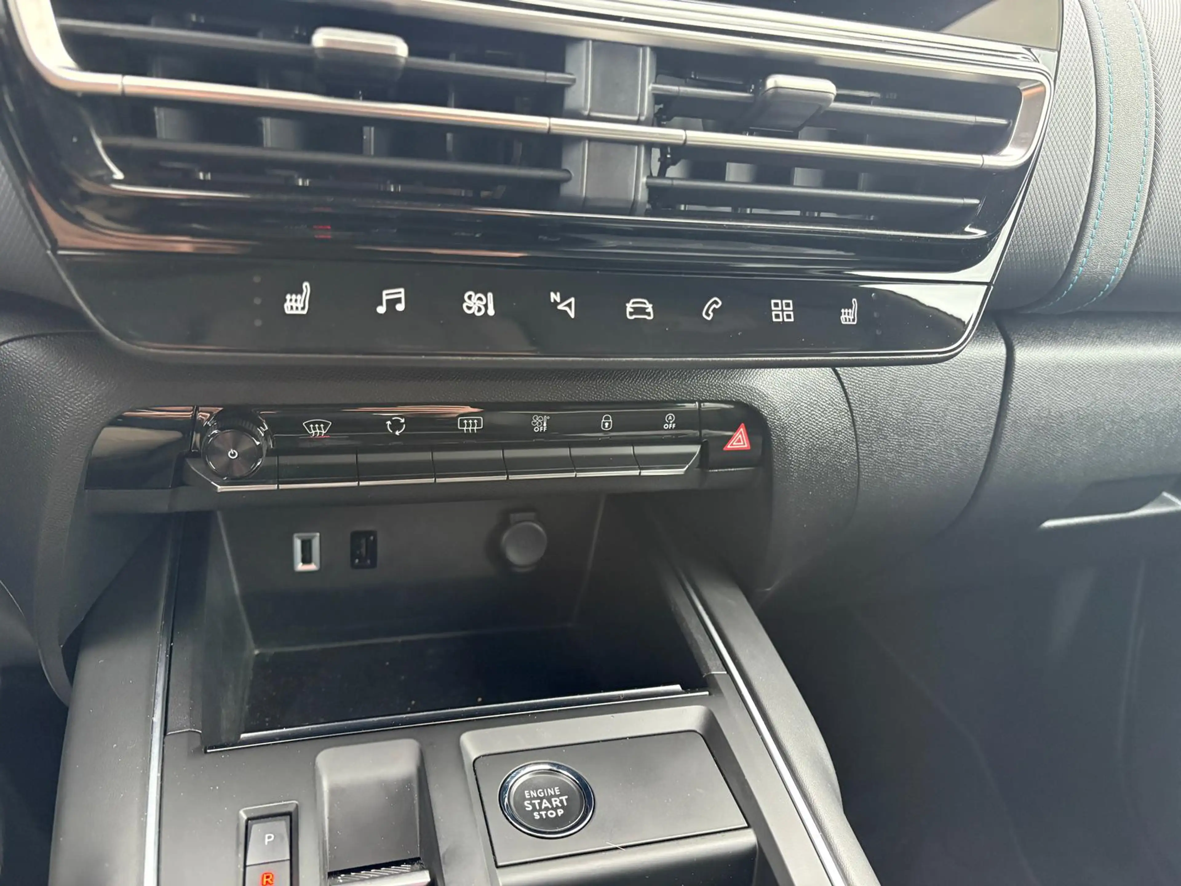 Citroen C5 Aircross Max — photo 14