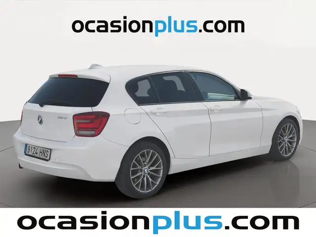 BMW 1 Series view 4