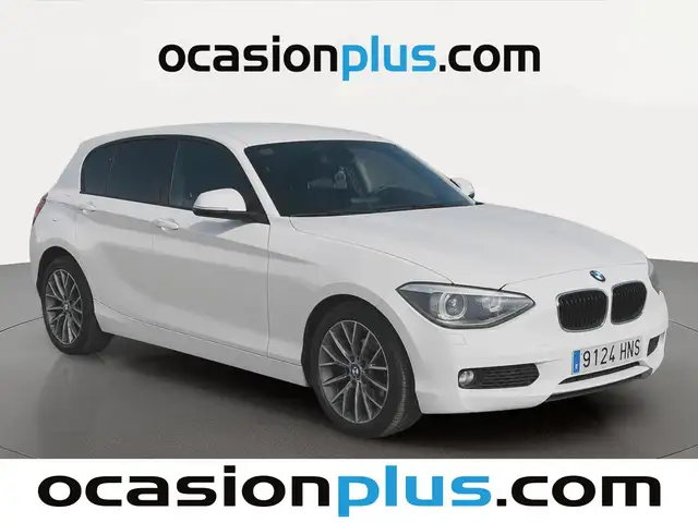 BMW 1 Series view 2