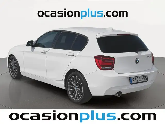 BMW 1 Series view 3