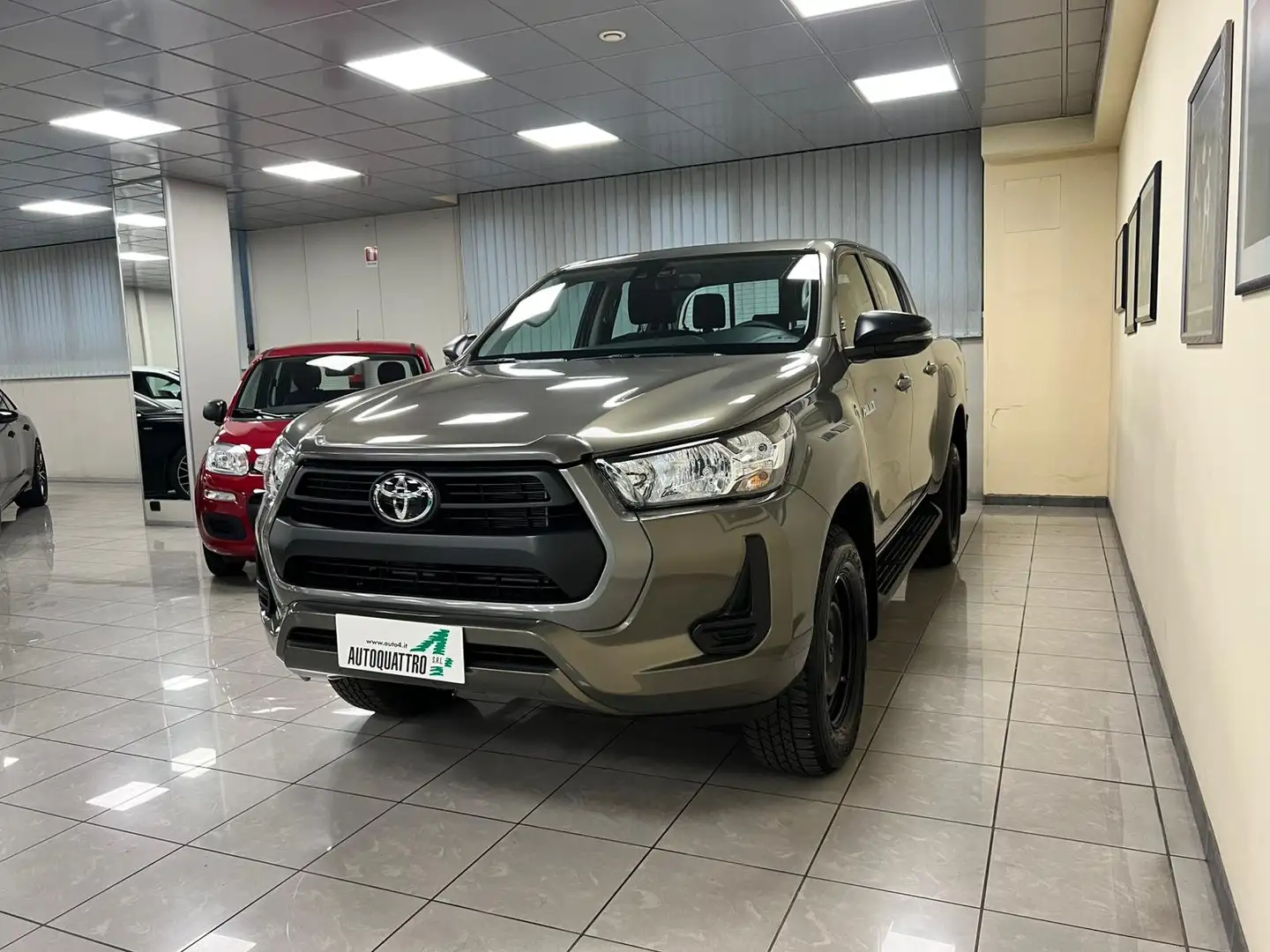 Toyota Hilux Hilux 2.4 d-4d double cab Comfort auto Brons - 2