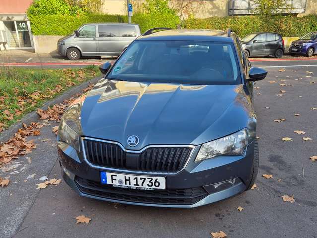 Skoda Superb Superb Combi 2.0 TDI DSG Style