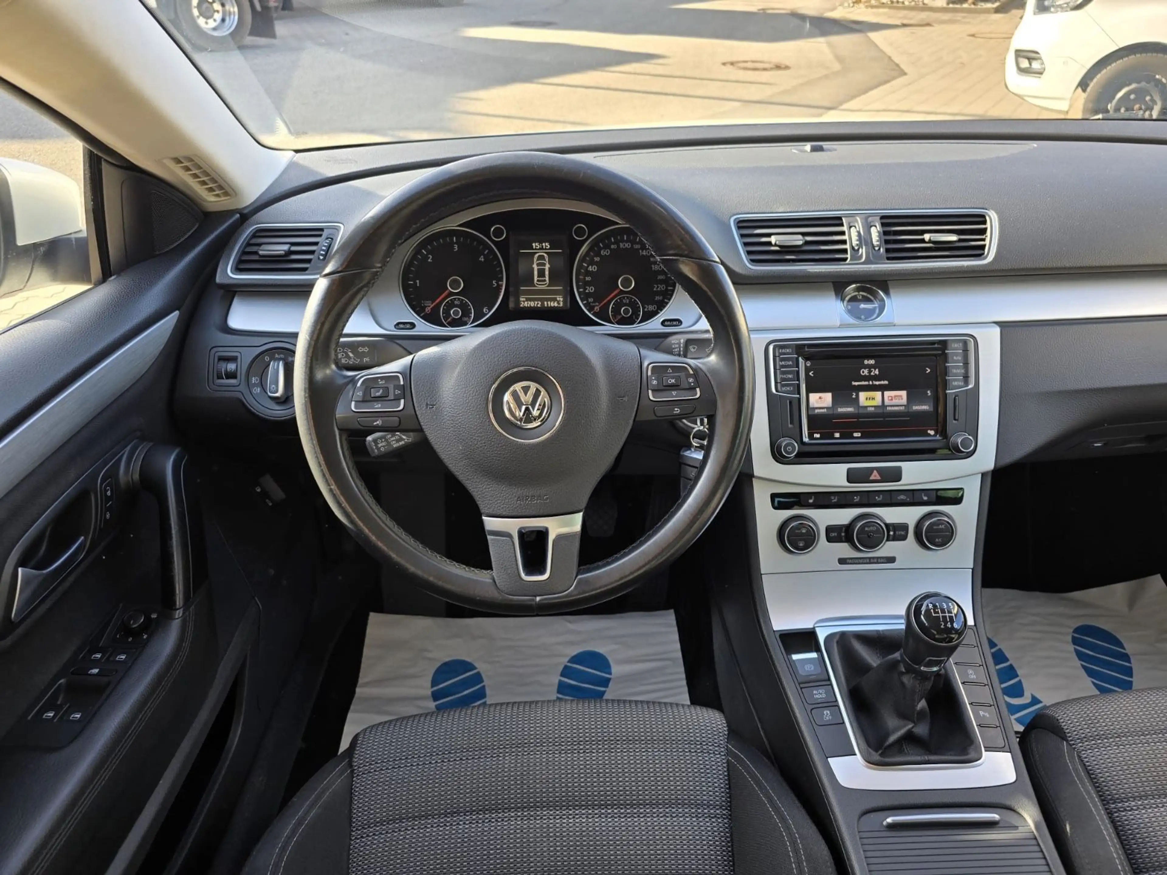 Volkswagen CC Basis BMT — photo 13