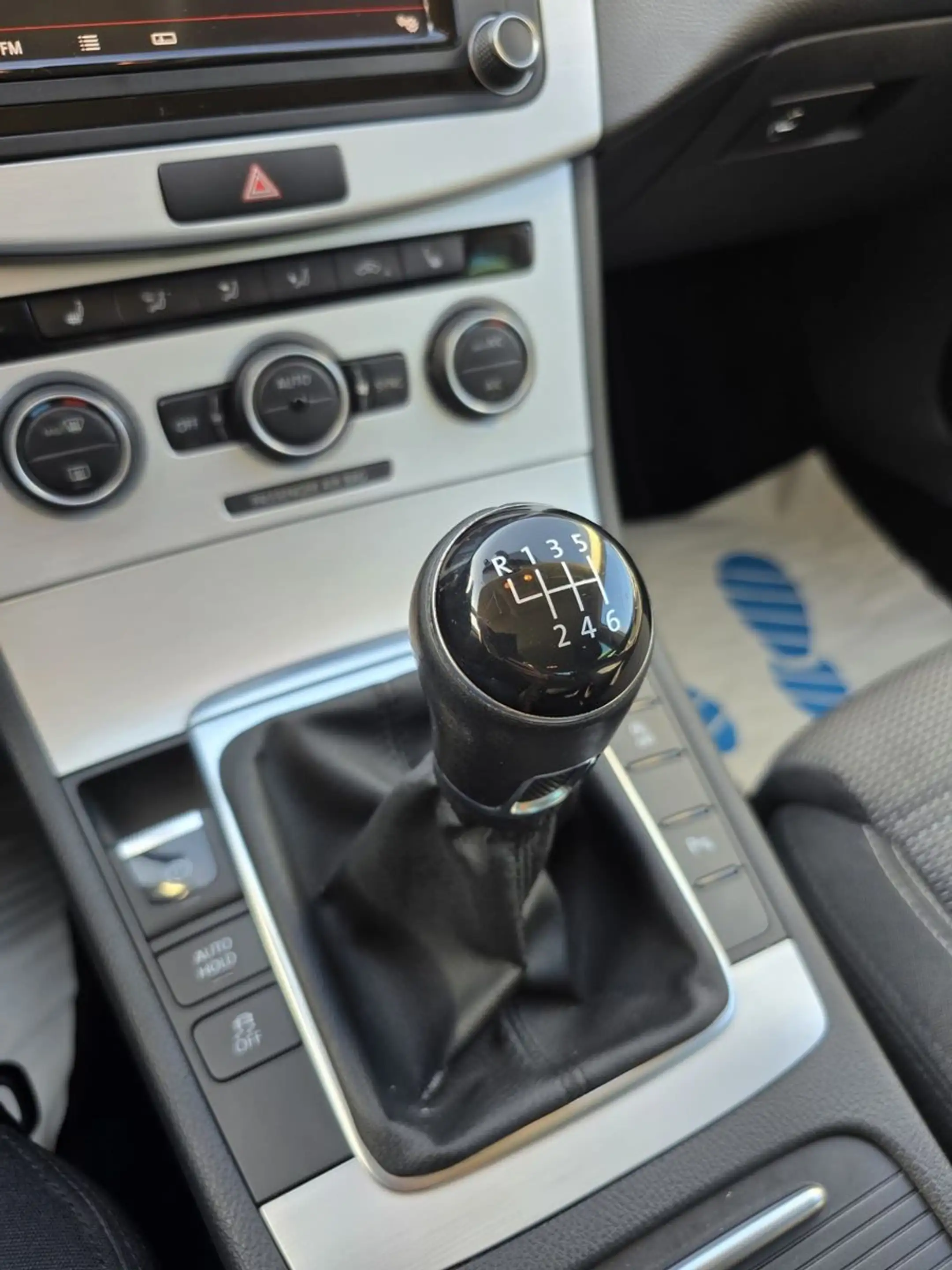Volkswagen CC Basis BMT — photo 15