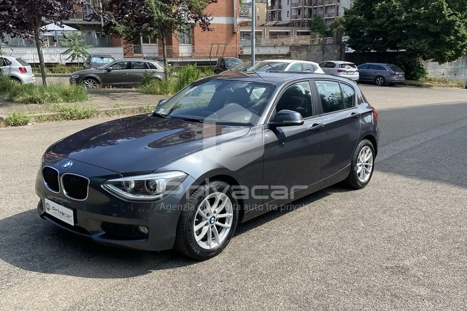 BMW 116 116d 5p. Efficient Dynamics Business Argent - 1