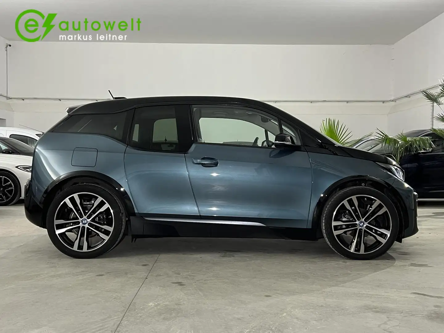 BMW i3 120Ah Sport 20" Wärmepumpe Comfort+Businesspaket Blau - 2