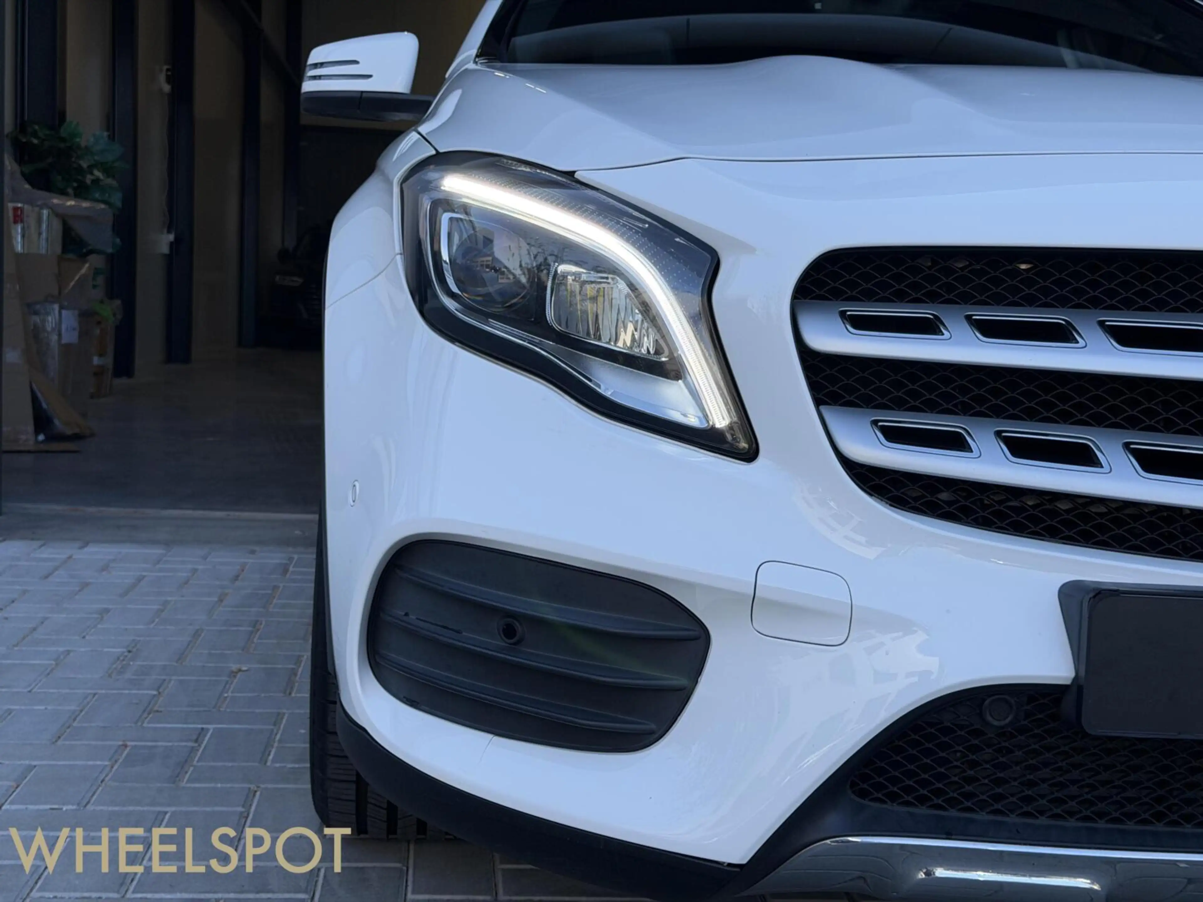 Mercedes-Benz GLA 250 4Matic AMG|Pano|Keyless|19 Inch|Camera — photo 6