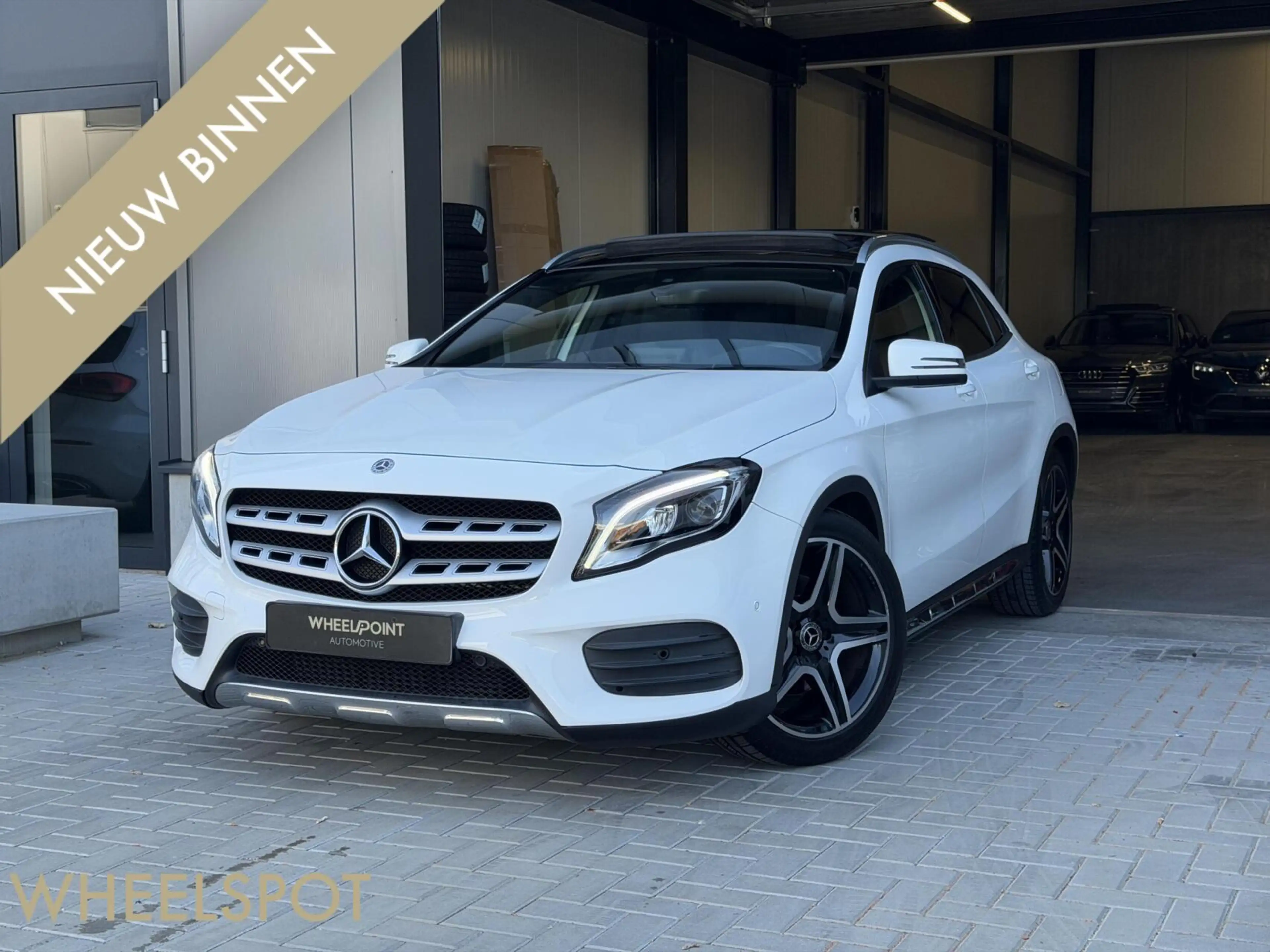 Mercedes-Benz GLA 250 4Matic AMG|Pano|Keyless|19 Inch|Camera