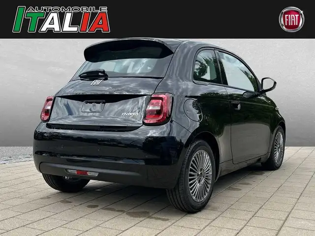 Fiat 500 view 2