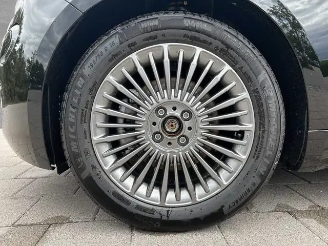 Fiat 500 view 9