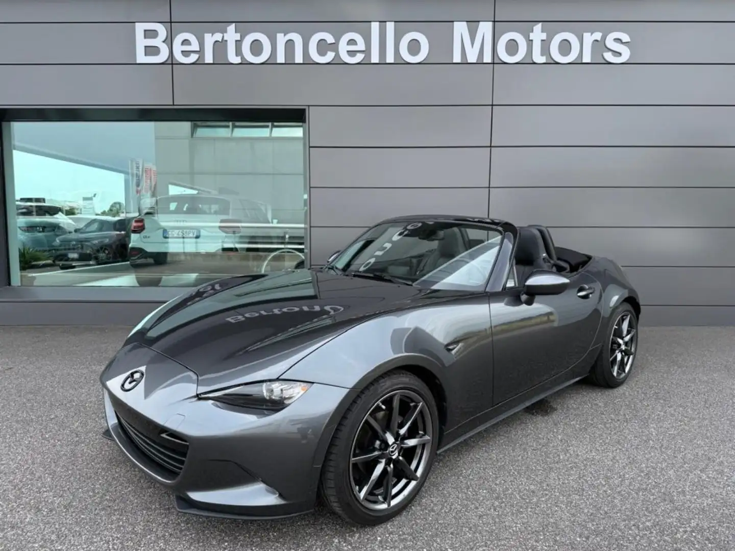 Mazda MX-5 1.5L Skyactiv-G Exceed SPORT LED-TELECAMERA-PELLE Gris - 1
