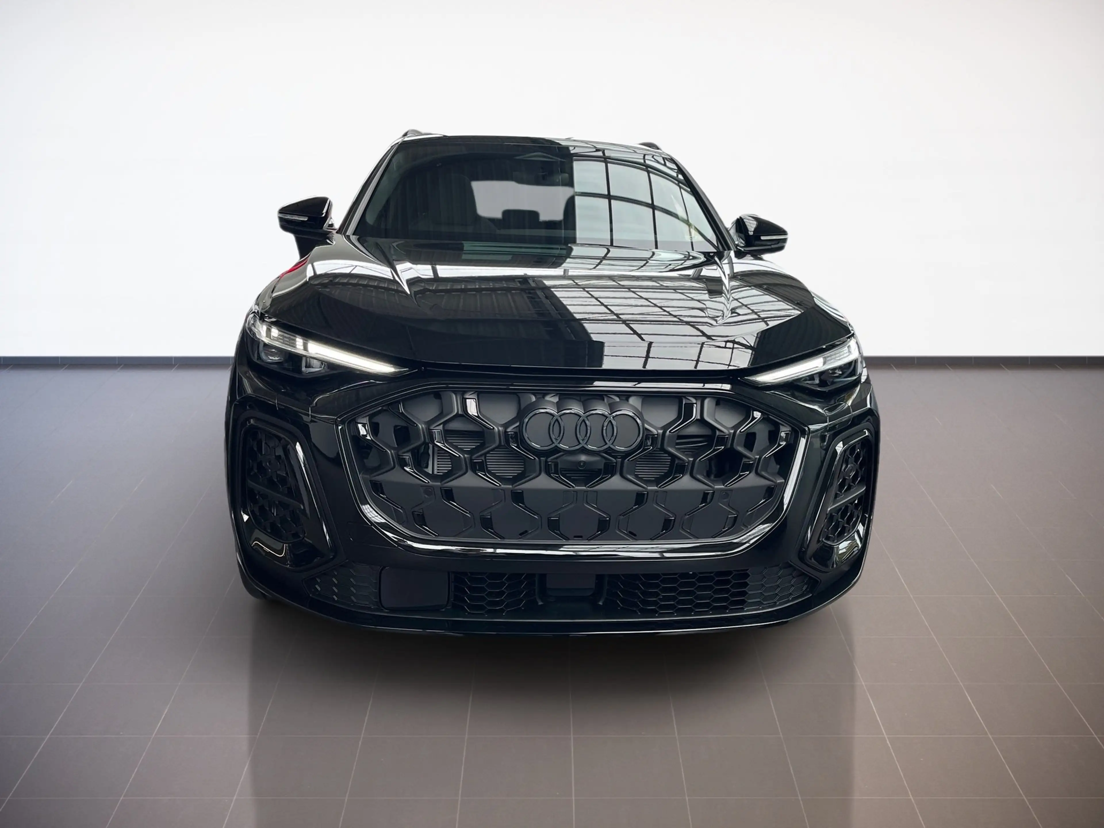 Audi SQ5 SUV TFSI 376PS,AHK,PANO,StHz,NAVI,PDC,KAMERA,MATRI — photo 3