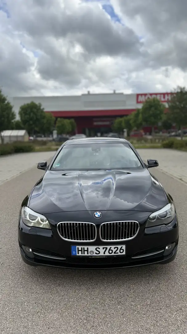 BMW 523 523 i Schwarz - 1