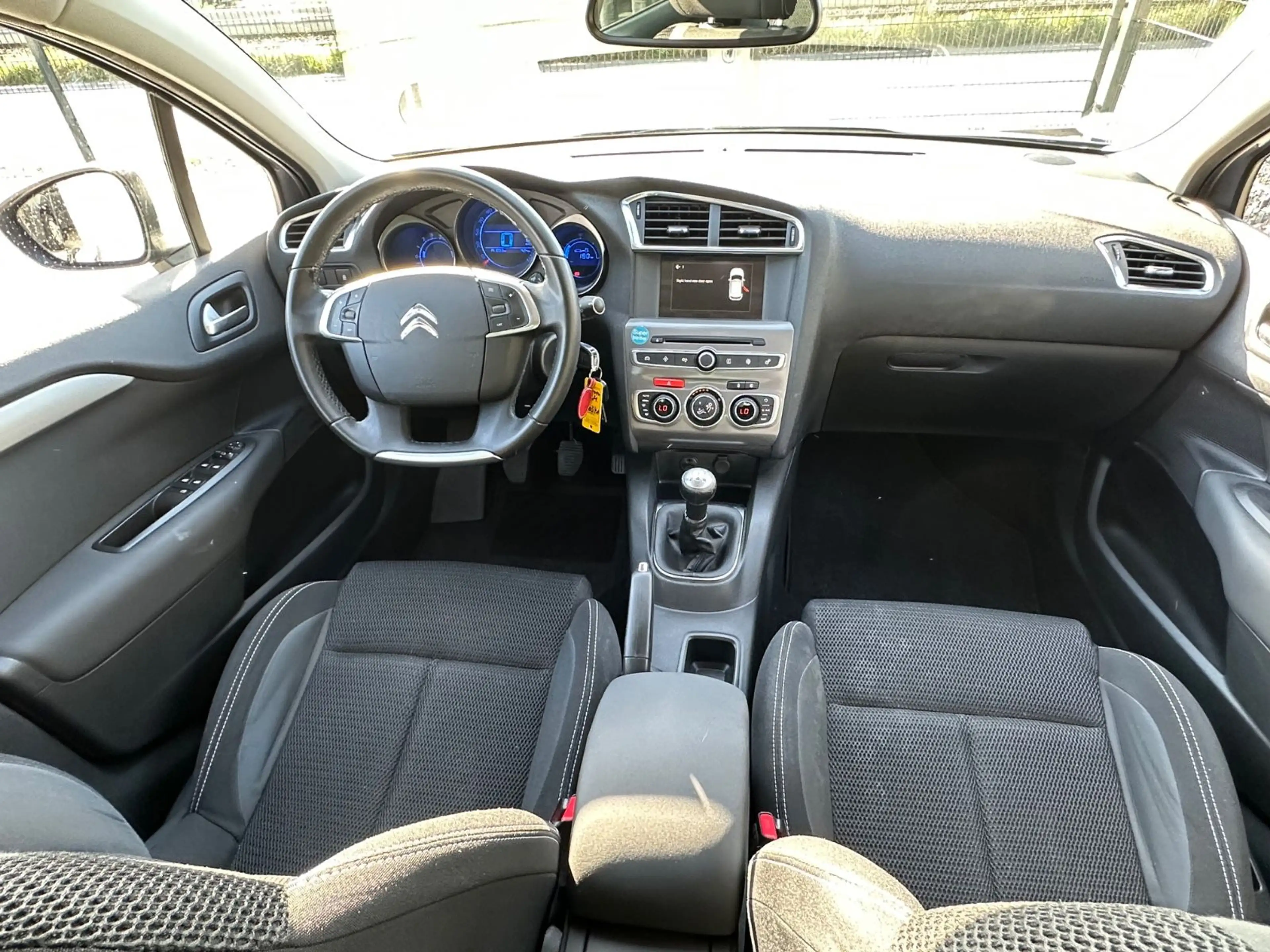 Citroen C4 Lim. Navi/PDC/AHK — photo 8