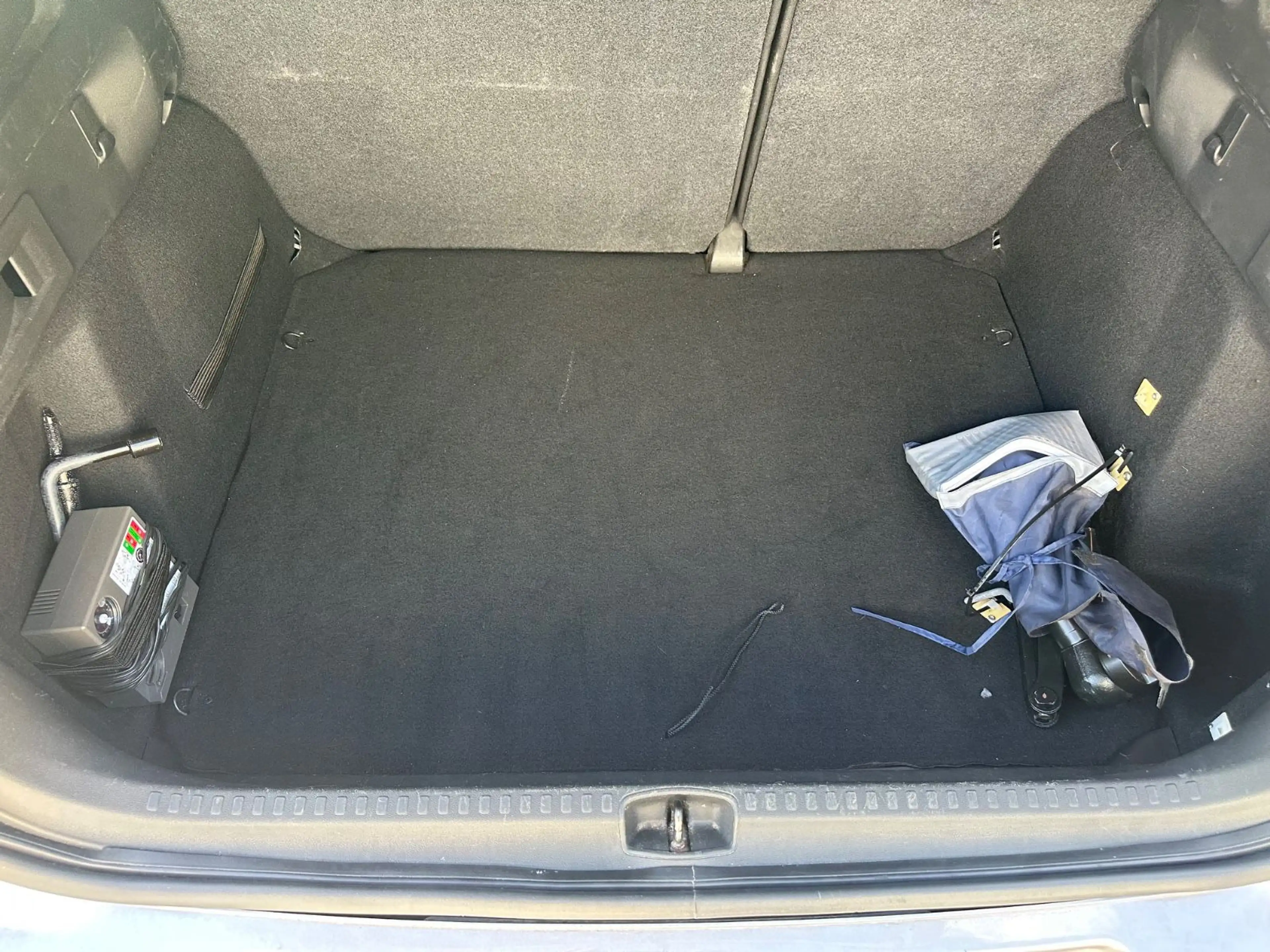Citroen C4 Lim. Navi/PDC/AHK — photo 7