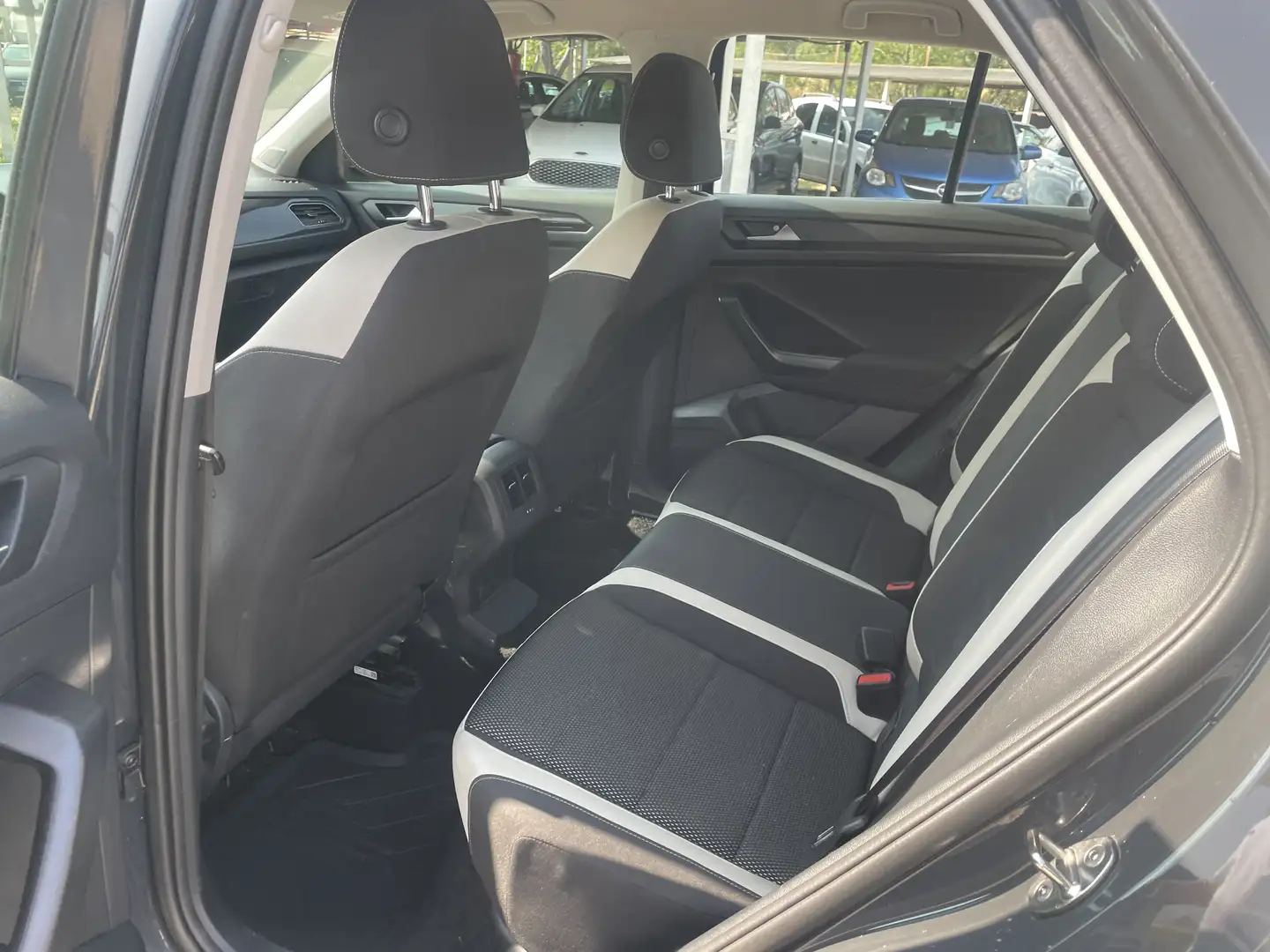 Volkswagen T-Roc T-Roc 1.6 tdi Business - 2