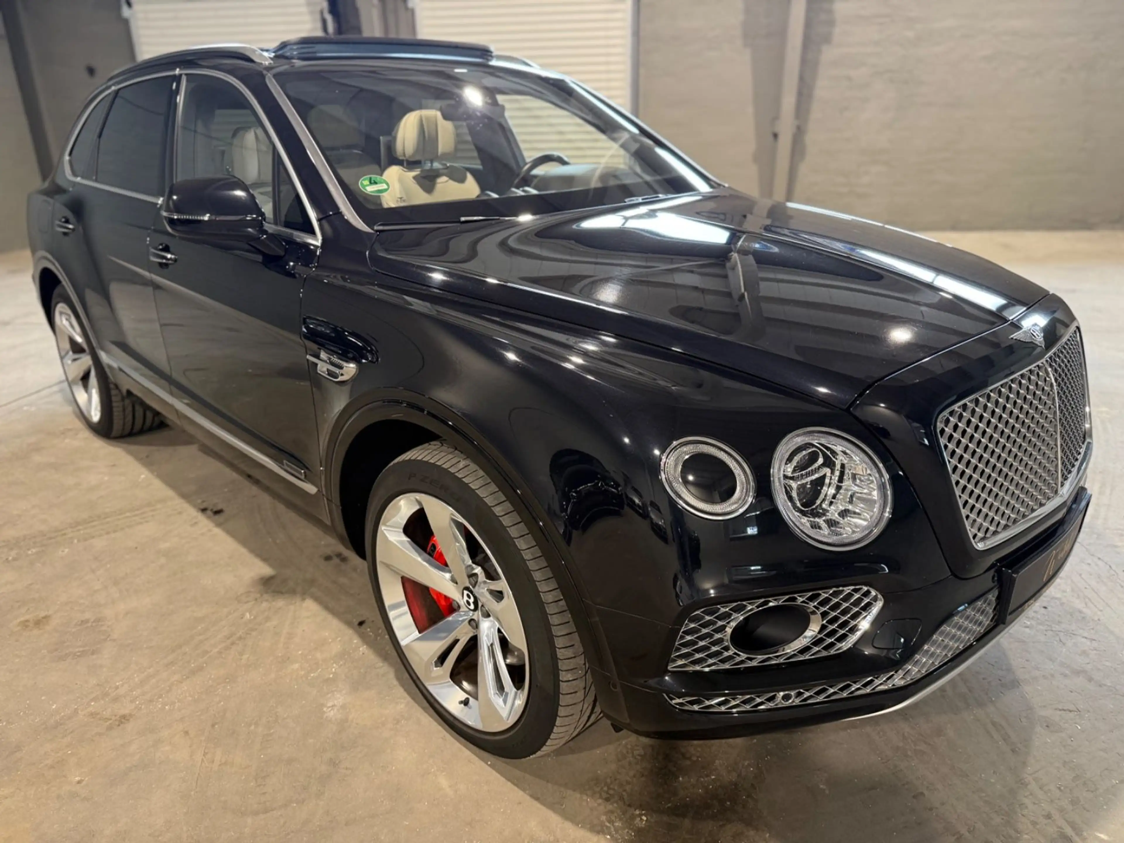 Bentley Bentayga 4.0 V8, 2 Hand — photo 3