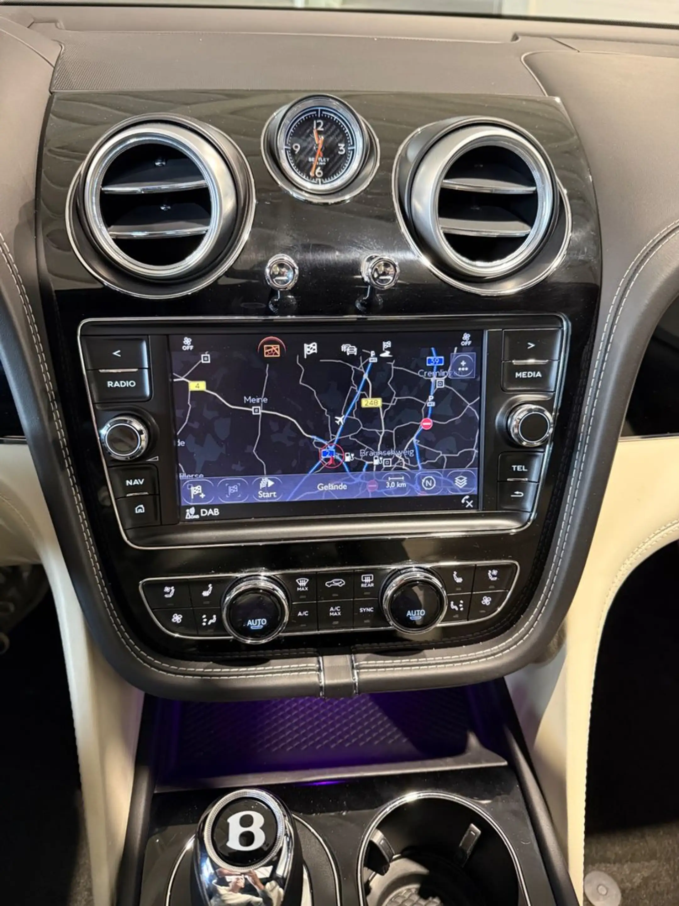 Bentley Bentayga 4.0 V8, 2 Hand — photo 14