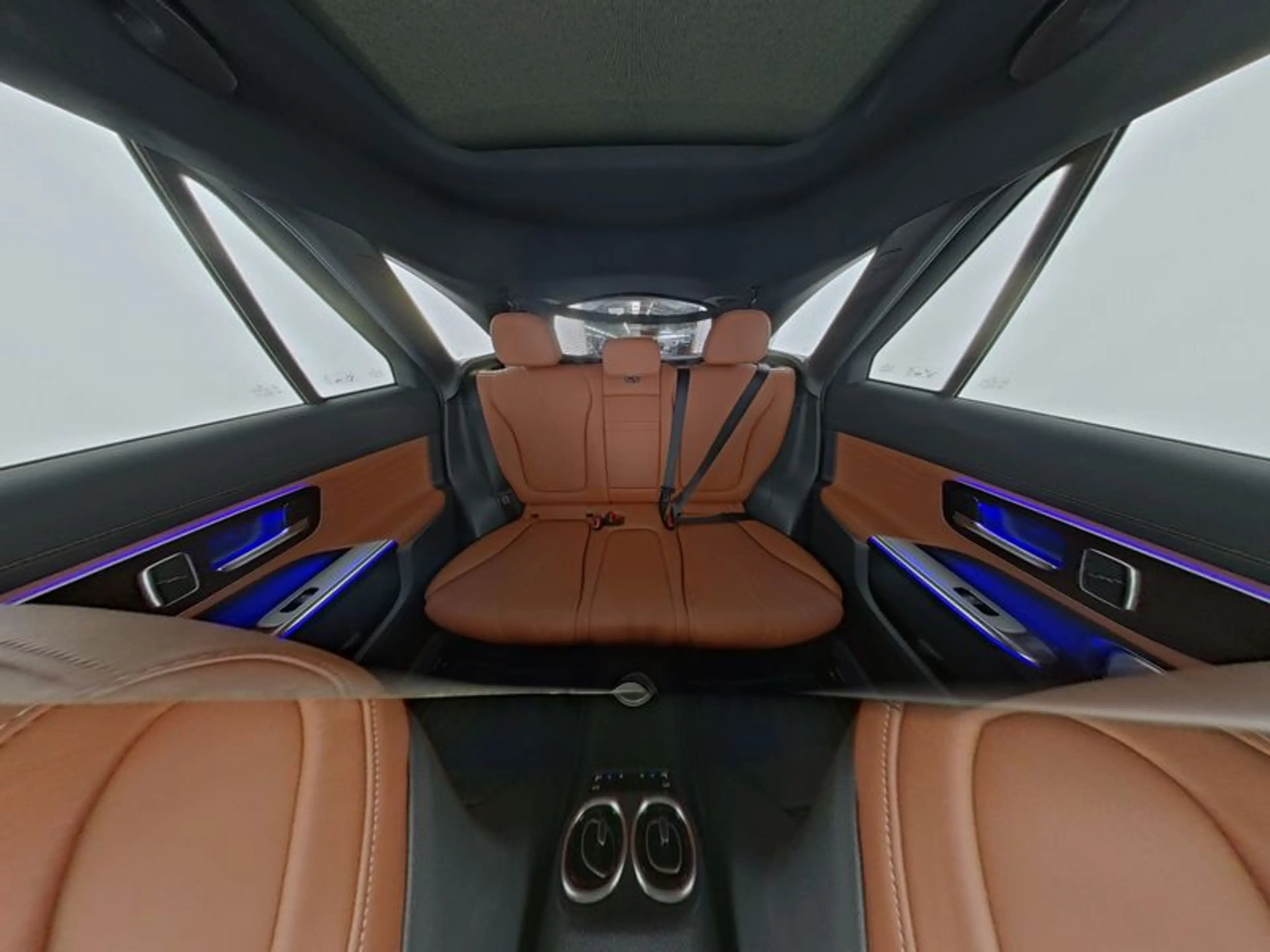 Mercedes-Benz GLC 300 de 4M AMG-Sport/Pano/HUD/AHK/Night/Nappa — photo 10