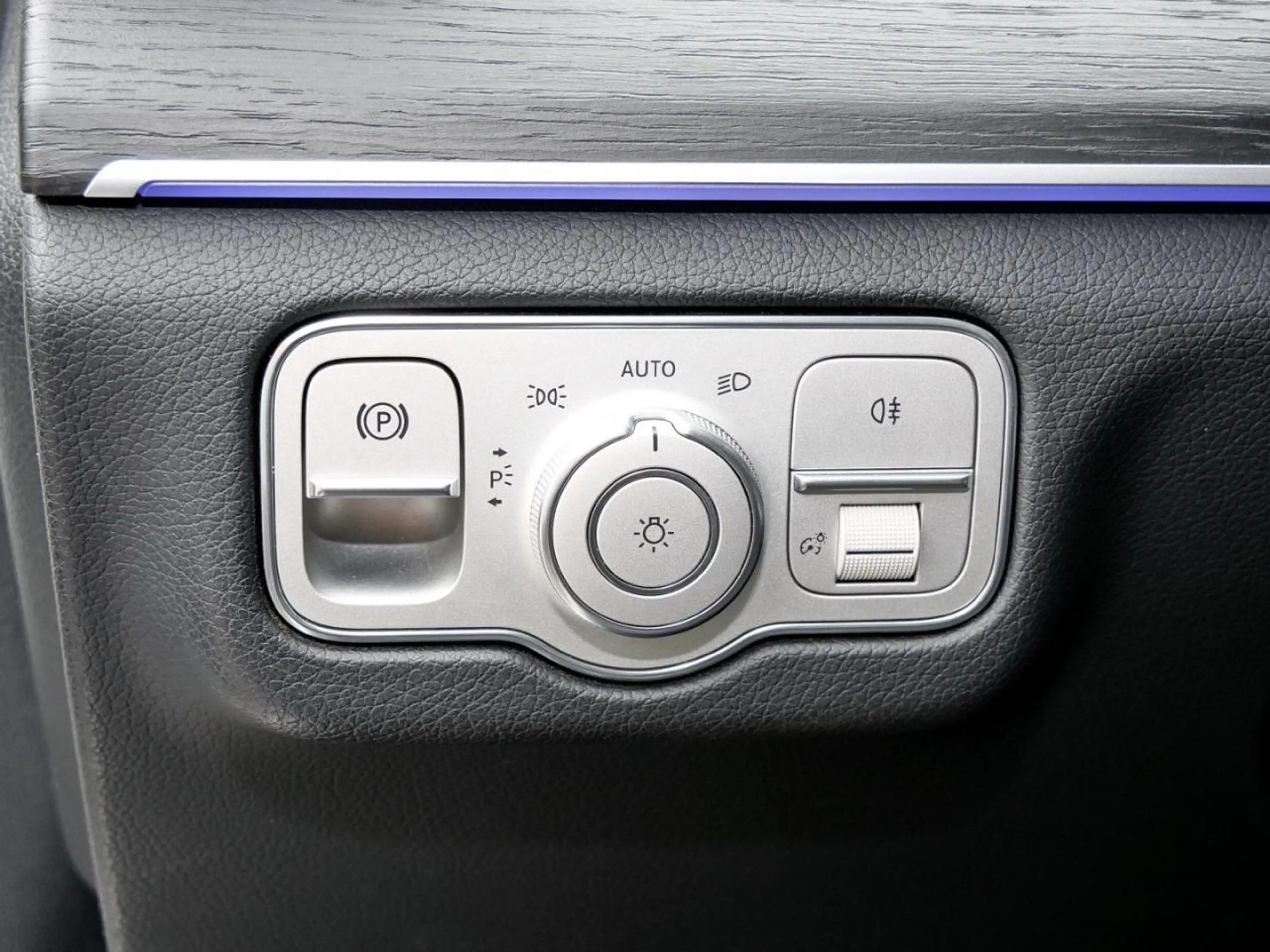 Mercedes-Benz GLS 400 d 4M AMG Night Panorama Standhzg 360° — photo 10