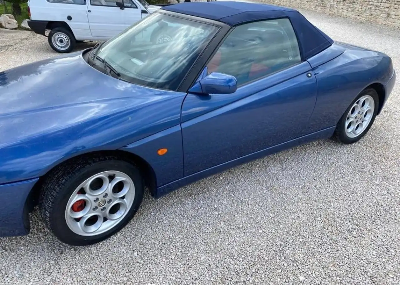 Alfa Romeo Spider 1.6, foto 2