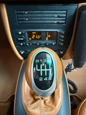Porsche 996 view 15