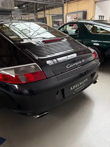 Porsche 996 view 6