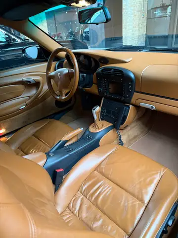 Porsche 996 view 9