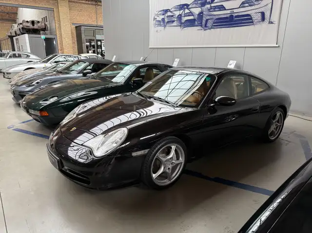 Porsche 996 view 5