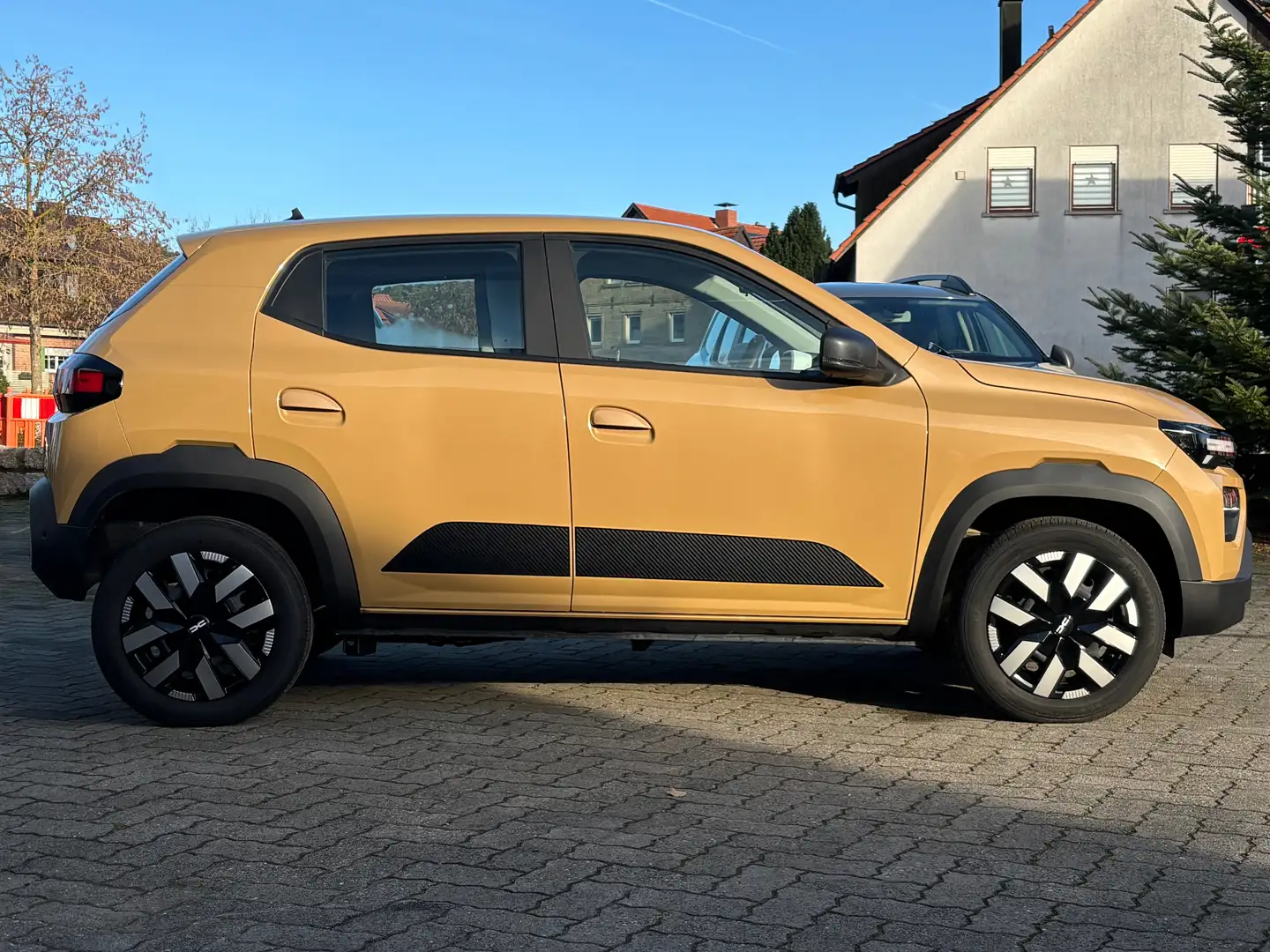 Dacia Spring Expression ELECTRIC 65 Beige - 2