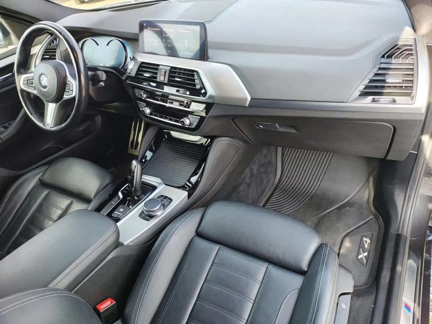 BMW X4 Pack M / xDrive20d / 163ch Grau - 2