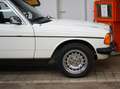 Mercedes-Benz 300 W123 original 19.980km mit Klimaanlage und H-Kennz Biały - thumbnail 35