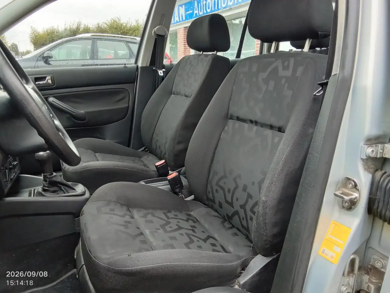 Volkswagen Golf 1.6 Trendline, TÜV NEU, 1 J. GEWÄHRLEISTUNG, foto 9