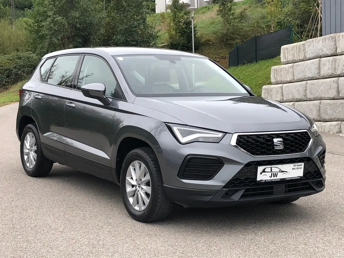 SEAT Ateca 1.Besitz, *Garantie*, Pickerl NEU Grau - 1