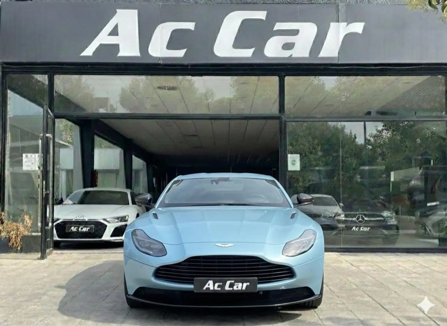 Aston Martin DB11 4.0 V8 Volante Blau - 2