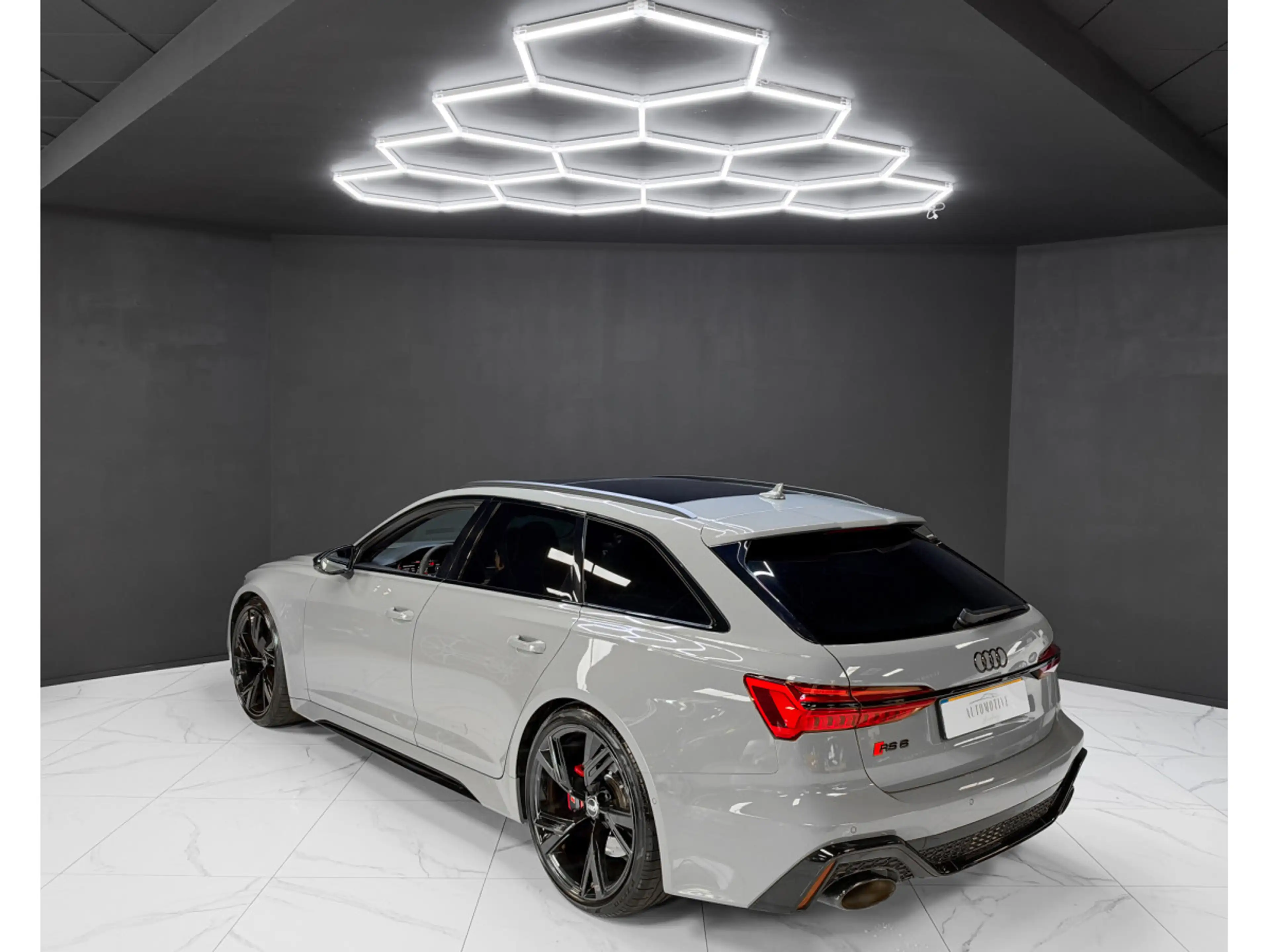 Audi RS6 Avant 4.0 V8 TFSI - Audi warranty - Full service — photo 3
