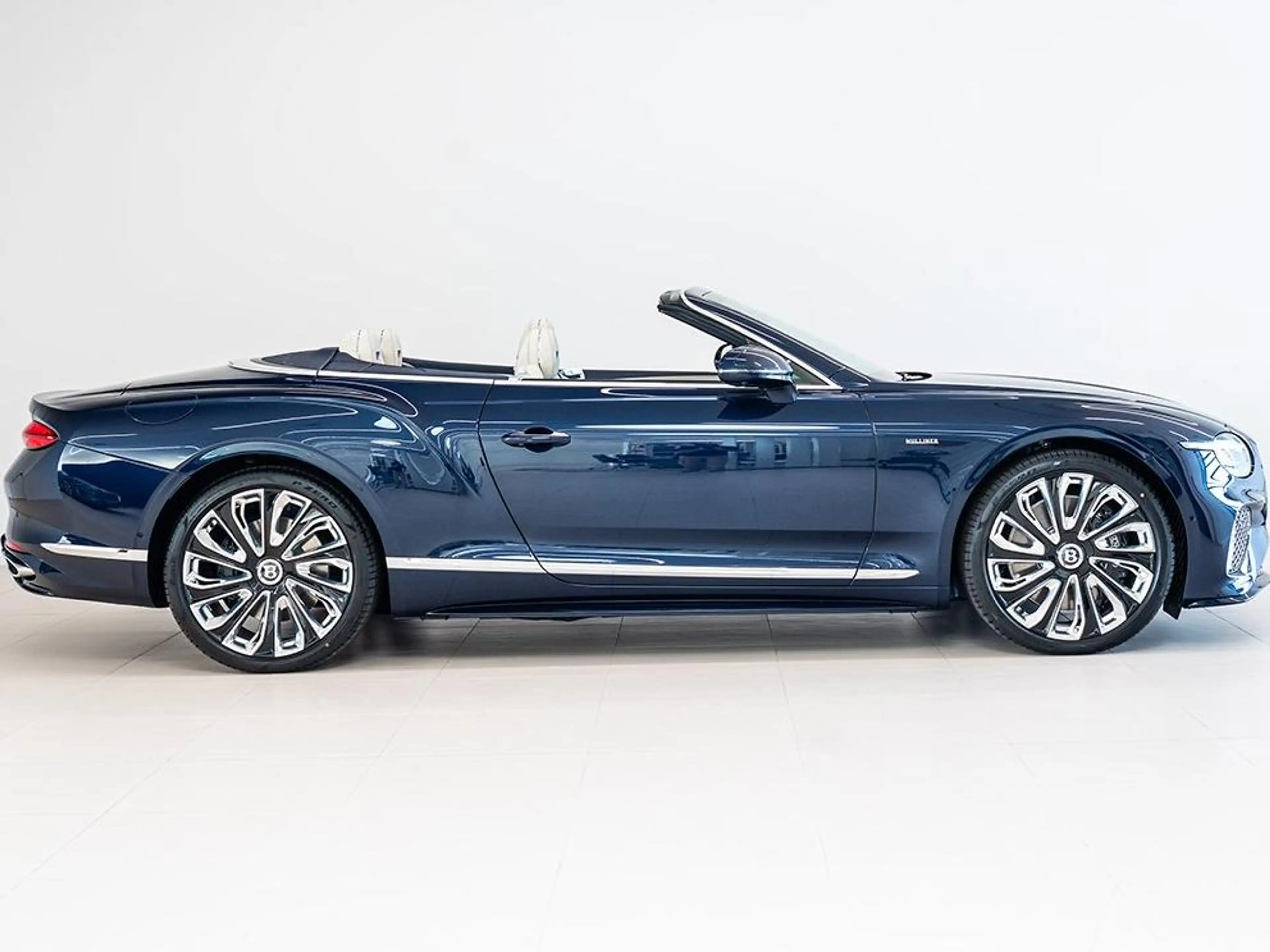 Bentley Continental GTC New Continental GTC Mulliner Hybrid — photo 6