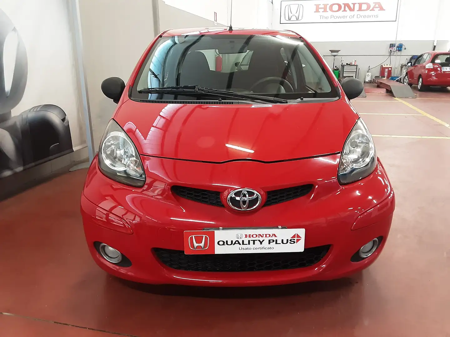 Toyota Aygo Aygo 5p 1.0 Sol Connect MOTORE REVISIONATO Rot - 2