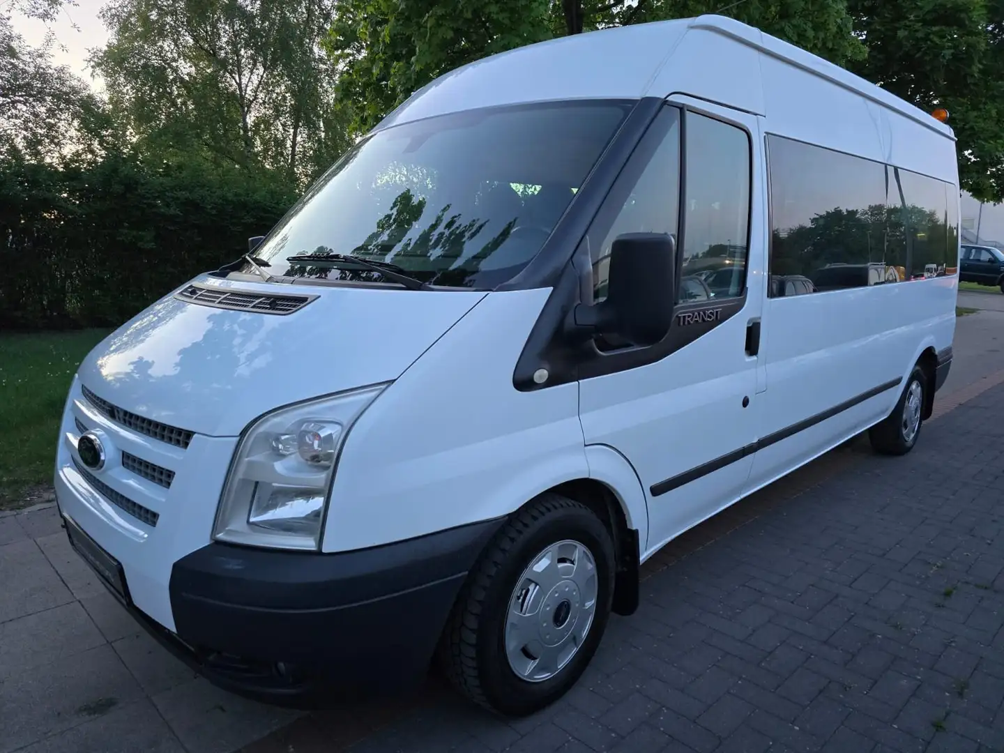 Ford Transit FT 300 L Trend Rollstuhlrampe Weiß - 2